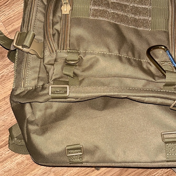 πͺπ»ππͺπ»β’π΄ Code Alpha x Tactical Backpackπ΄β’ππͺπ»π - Picture 7 of 16